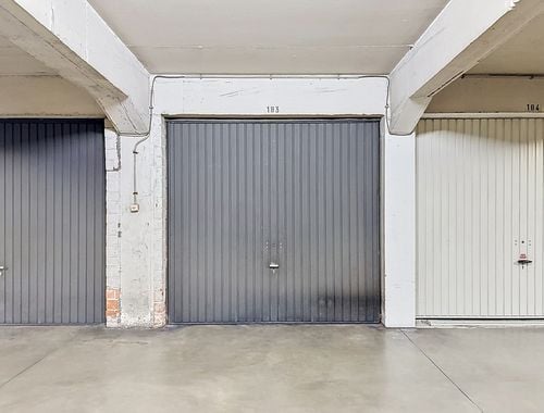                                         Box à vendre à Ganshoren, € 27.500
