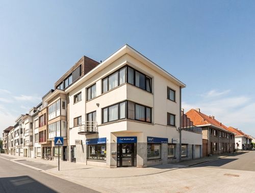                                         Handelsgelijkvloers te koop in Heist-aan-Zee, € 365.000
