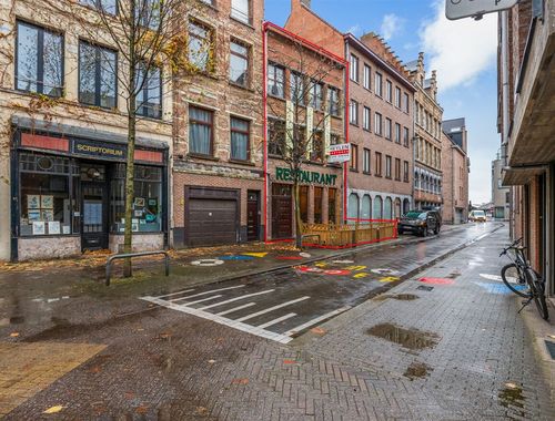                                         Handelspand met woonst te koop in Antwerpen, € 525.000
