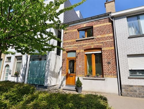                                         Eengezinswoning te koop in Kortrijk, € 260.000
