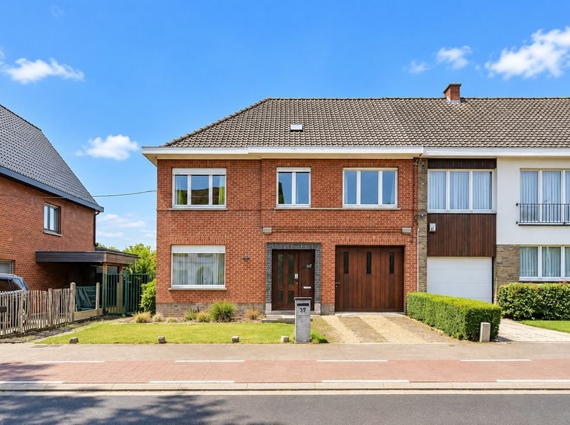 Huis te koop in Potijzestraat 10,
                    8900 Ieper