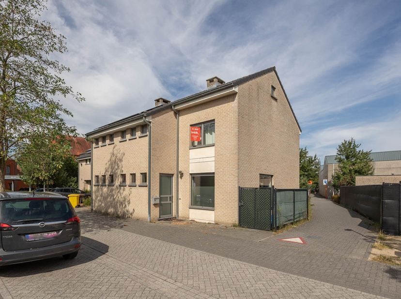 Huis te koop in V. Van Mechelenlaan 19,
                    2920 Kalmthout