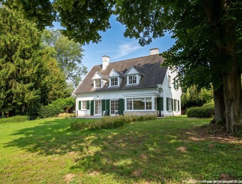                                         Villa te koop in Sint-Genesius-Rode, € 990.000
