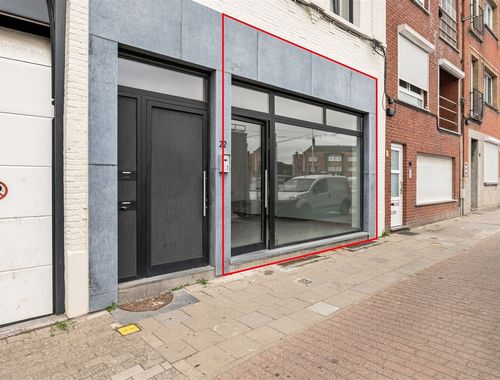                                         Bâtiment commercial à vendre à Merksem, € 199.000
