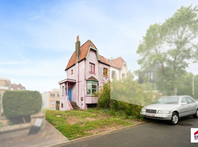 Te koop: halfopen woning nabij strand en duinen! Te renoveren halfopen woning op een absolute toplocatie! Deze woning bevindt zich op wandelafstand va