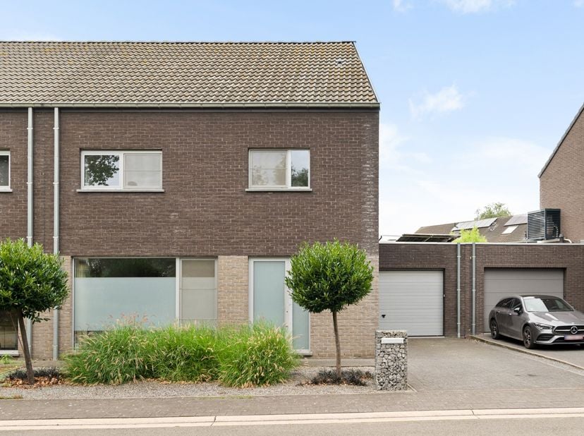 Huis te koop in Molenbeekweg 71,
                    9120 Melsele