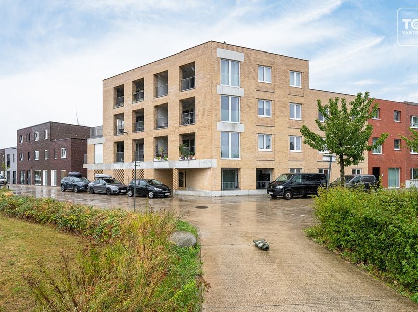 Appartement te koop in Bronstijdweg 28 bus 002,
                    9000 Gent
