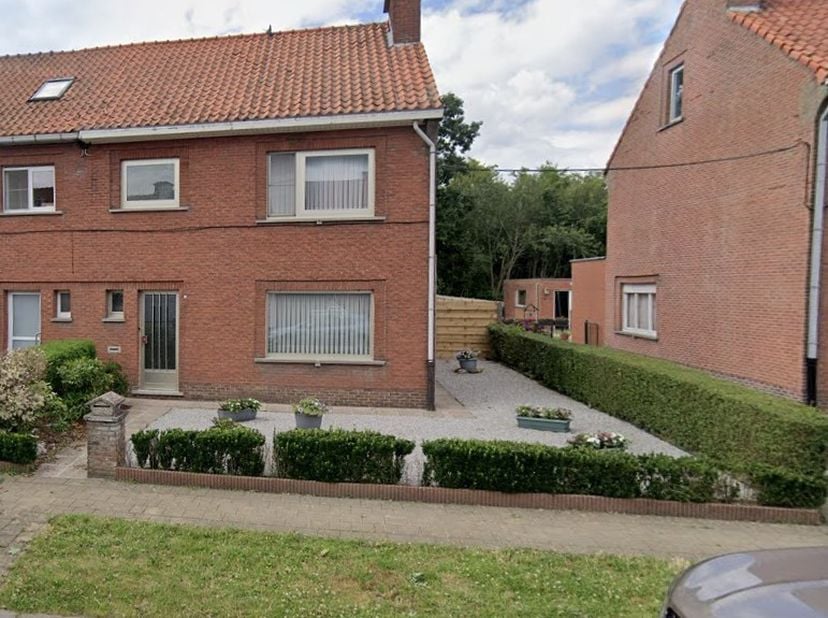 Huis te koop in Alfred De Taeyestraat 7,
                    2830 Blaasveld