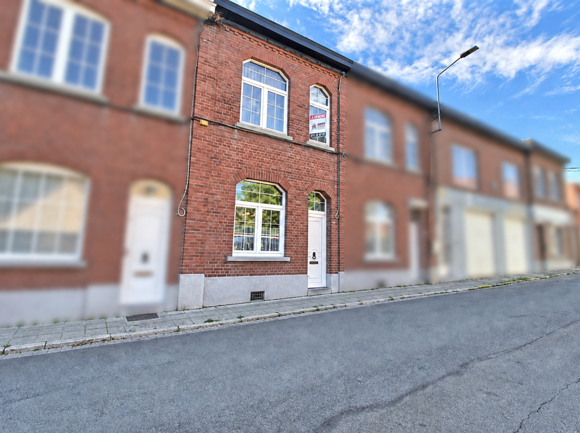 Huis te koop in ,
                    6061 Montignies-sur-Sambre