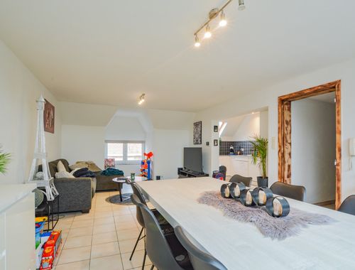                                         Penthouse te koop in Eernegem, € 150.000
