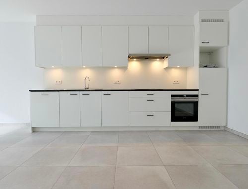                                         Appartement te huur in Kruibeke, € 860
