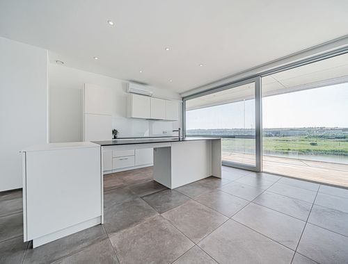                                         Appartement te huur in Hermalle-sous-Argenteau, € 1.100
