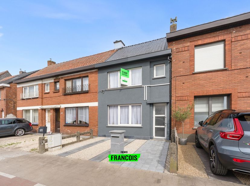 IMMO FRANCOIS MEETJESLAND PRÉSENTE Molenstraat 121 !<br />
POUR TOUTES INFORMATIONS ET DOCUMENTS, VEUILLEZ VOUS RENDRE SUR NOTRE SITE : IMMOFRANCOIS.B