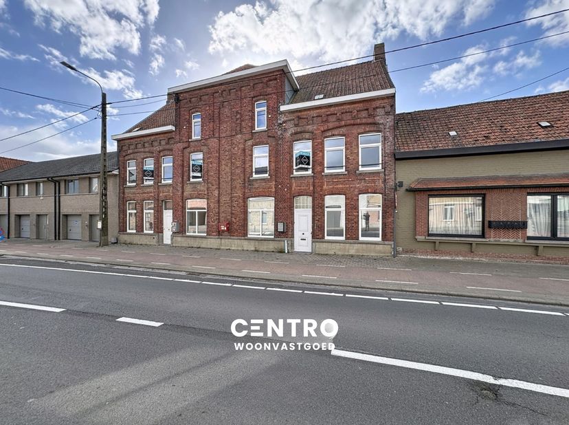 Opbrengsteigendom met GESPREID RISICO (9 kamers) met potentieel 6% RENDEMENT!<br />
<br />
Opmerkingen:<br />
- Conformiteitsattesten aanwezig!<br />