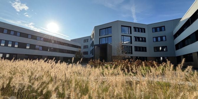 Bedrijfsvastgoed te huur in Tramstraat 63, 9052 Zwijnaarde