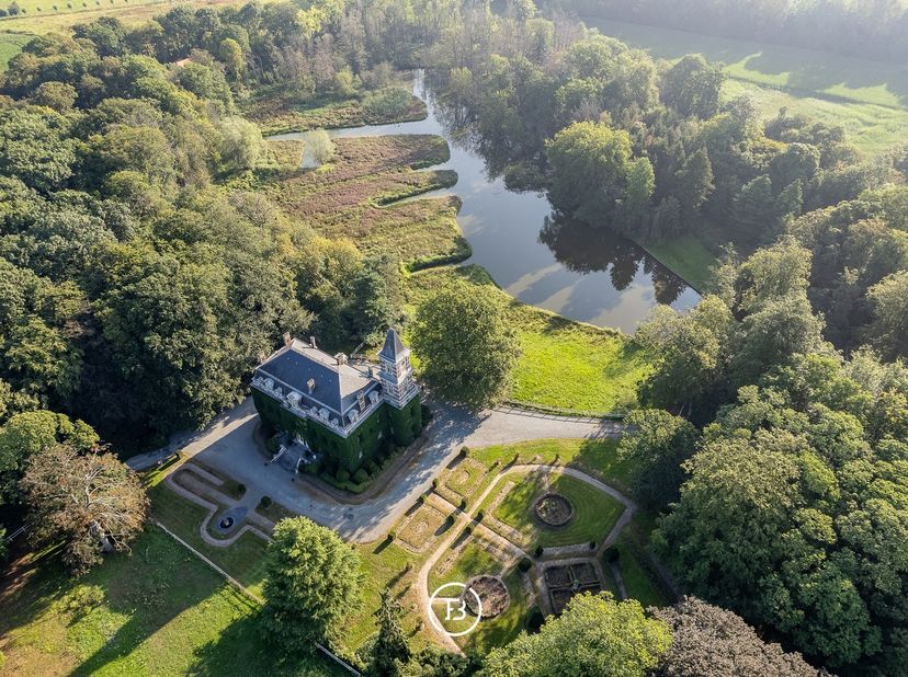 Huis te koop in D'Haenestraat 71,
                    9070 Destelbergen