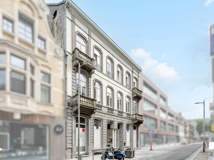 Bien professionnel à vendre à Marktstraat 18,
                    8870 Izegem