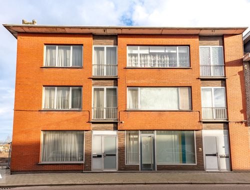                                         Immeuble d'appartements à vendre à Sint-Lenaarts, € 555.000
