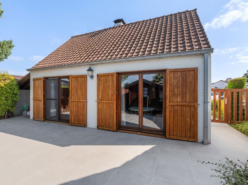 Bredene : Maison de vacances à vendre à proximité de la mer ! Vous êtes à la recherche d'une résidence secondaire (domiciliation non autorisée) sans s