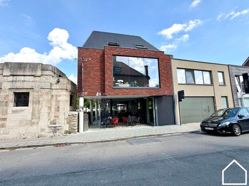 Bedrijfsvastgoed te koop in Hospitaalstraat 8,
                    8908 Vlamertinge