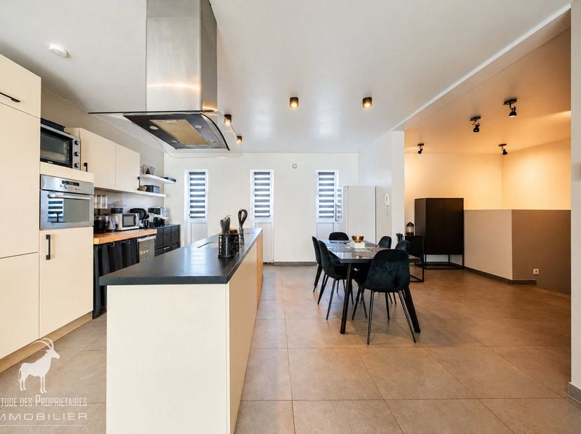 Appartement te koop in Rue des comparçonniers 9,
                    6060 Gilly