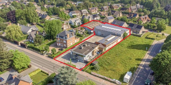 Bien professionnel à vendre à Rumbeeksesteenweg 369, 8800 Roeselare