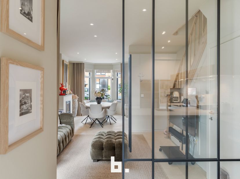 Huis te koop in Kanunnik Van Hoonackerstraat 5,
                    8000 Brugge