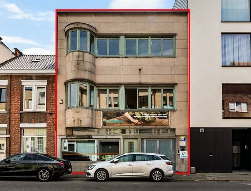                                         Kantoor met woning te koop in Sint-Niklaas, € 579.000
