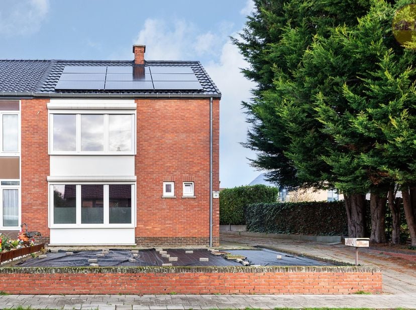 Energiezuinig wonen op toplocatie? Dit is jouw kans.<br />
Ontdek deze instapklare halfopen gezinswoning in de rustige en gegeerde buurt van Oost-Ham,