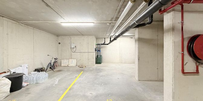 Garage te huur in Ommegangstraat 24 bus 13, 9940 Evergem