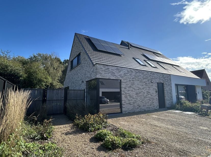 Huis te huur in Canadastraat 3,
                    8340 Moerkerke