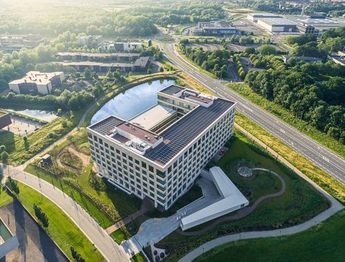                                         Bureaux à louer à Kortrijk, € 6.650
