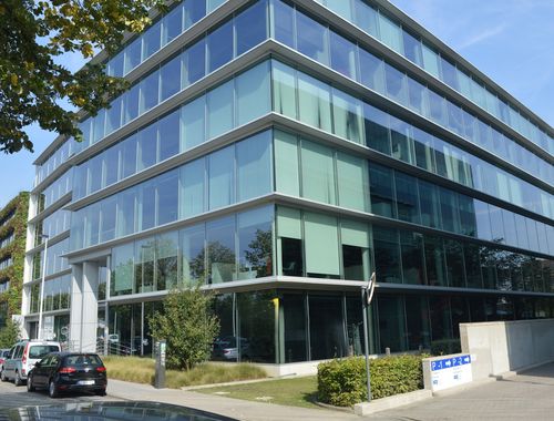                             Immeuble de bureaux à louer à Berchem
