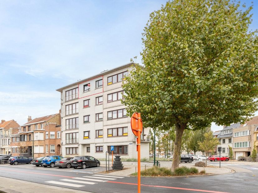 La Panne : Studio lumineux avec vue dégagée dans la résidence Jodi Découvrez ce charmant et lumineux studio situé au 4e étage de la résidence Jodi, pa
