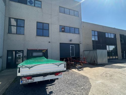                                         Espace de bureaux à louer à Mariakerke, € 1.200
