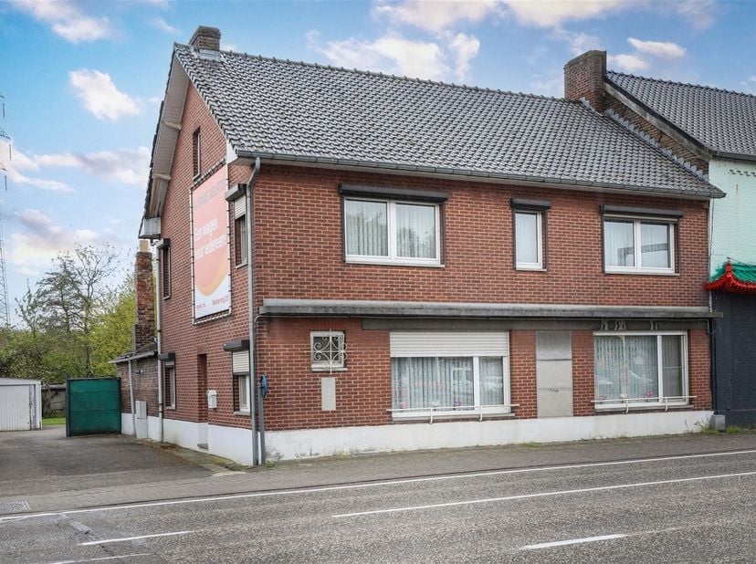Maison à vendre
                    à 3600 Genk
