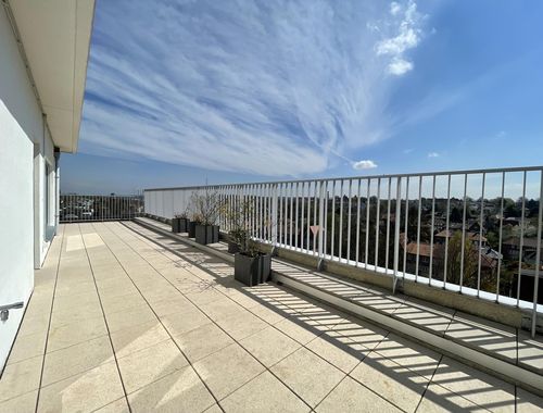                                         Appartement à louer à Woluwe-Saint-Pierre, € 2.600
