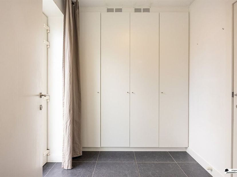 Vous recherchez une maison récente, prête à emménager, dans un emplacement de choix ? Alors cette maison familiale économe en énergie, située au coeur