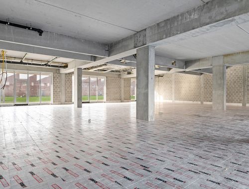                                         Rez-de-chaussée commercial à louer à Lokeren, € 5.000
