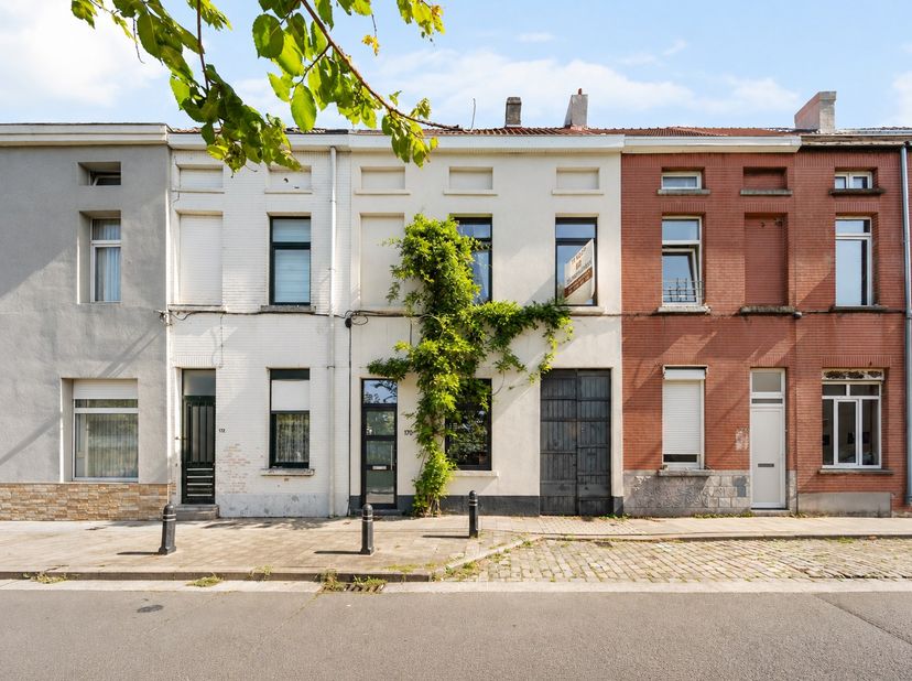 Huis te koop in Berouw 170,
                    9000 Gent