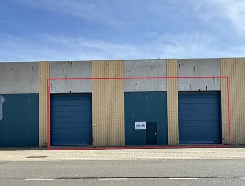                                         Opslagplaats te huur in Oostende, € 2.500
