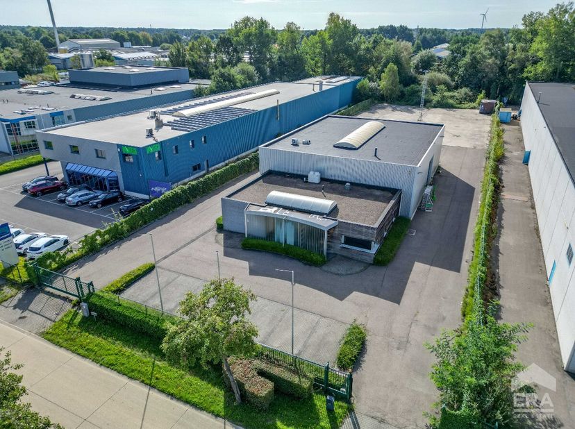 Bedrijfsvastgoed te koop in Lochtemanweg 58,
                    3580 Beringen