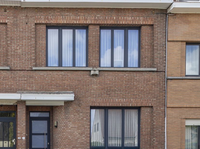 Maison familiale charmante et économe en énergie avec 3 chambres et jardin<br />
<br />
Cette maison familiale bien entretenue, affichant un label PEB