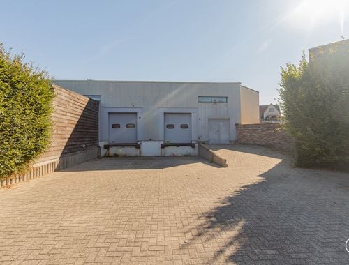                                         Entrepôt à louer à Mariekerke, € 2.500
