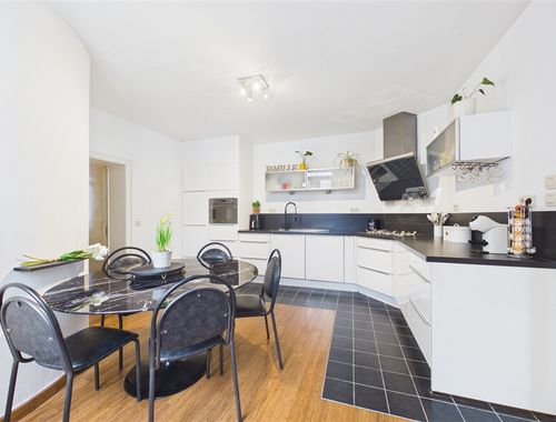                                         Woning te koop in Tournai, € 159.000
