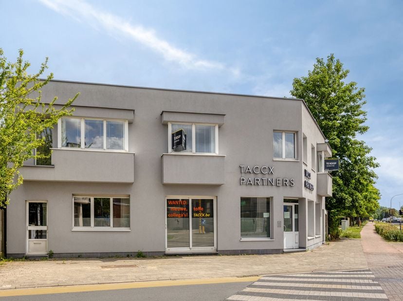 Bien professionnel à vendre
                    à 2160 Wommelgem