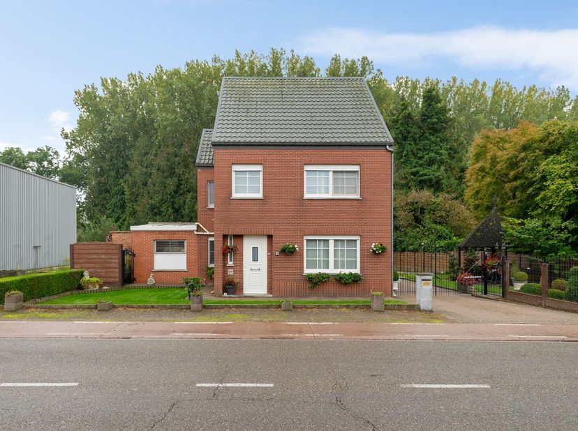 Huis te koop in Liebroekstraat 1,
                    3545 Halen