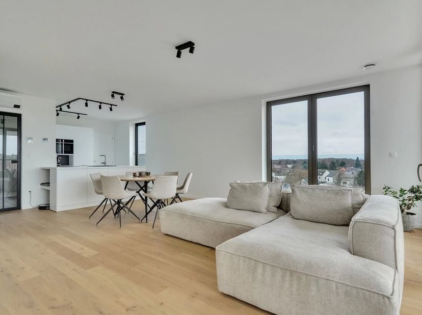***verkoop onder registratierechten***<br />
Instapklaar BEN-appartement met 2 slaapkamers, 2 terrassen en autostaanplaats in hartje Beringen: Blijkst
