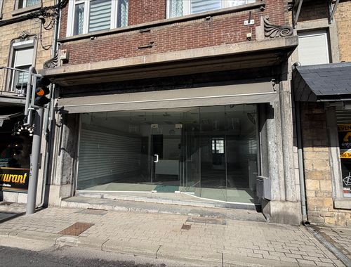                                         Handelszaak te huur in Aywaille, € 990
