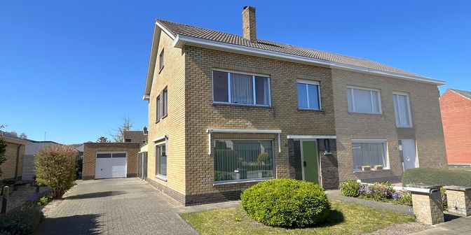 Huis te koop in Graaf Boudewijn I-laan 22, 8200 Sint-Michiels